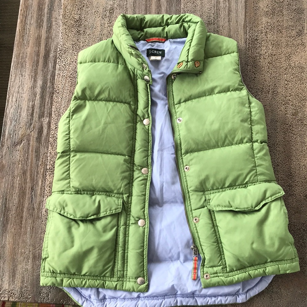 Excellent used condition J Crew green puffy vest